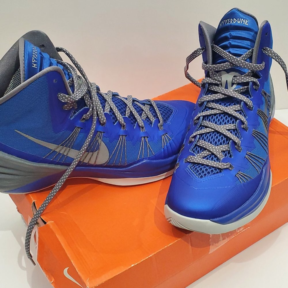 Nike Hyperdunk 2013 Athletic Men's Shoes - Size 10